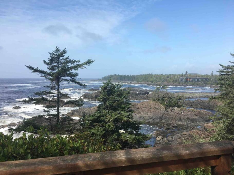 Forest Sweet Retreat Hot Tub & Wood Fired Sauna Ucluelet Kültér fotó